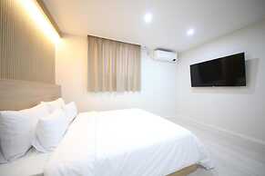 HARU HOTEL