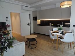 Apartamentos Prior by gaiarooms