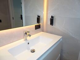 Apartamentos Prior by gaiarooms