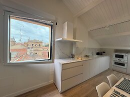 Apartamentos Prior by gaiarooms