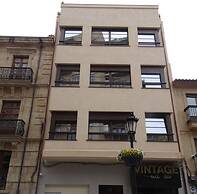 Apartamentos Prior by gaiarooms