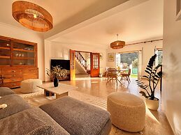 Casa Nabia - Coastal Sanctuary