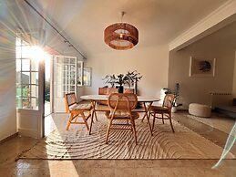 Casa Nabia - Coastal Sanctuary