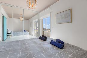 Max Crib Sea View Apart With AC and Garage