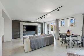Villa Talamone With Beautiful Sea View