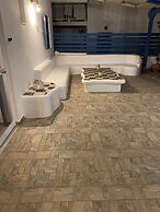 DEDES APARTMENTS
