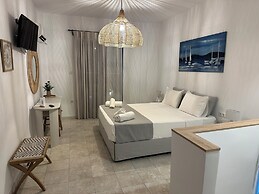 DEDES APARTMENTS