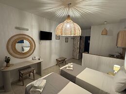 DEDES APARTMENTS