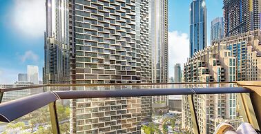 LUX  The Burj Vista Suite