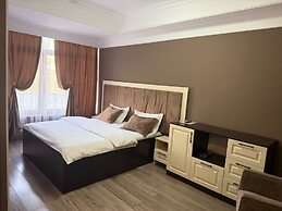 Monroe Hotel