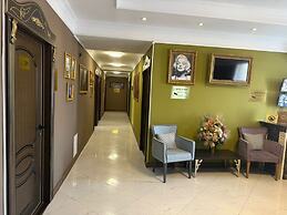 Monroe Hotel