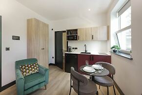 The Sixty 19 Stylish Studios and Apt.