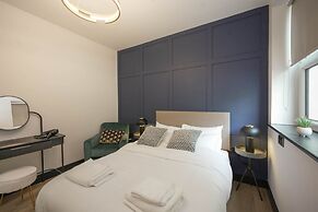 The Sixty 19 Stylish Studios and Apt.