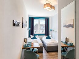 Elbhotel Dresden by Aurum