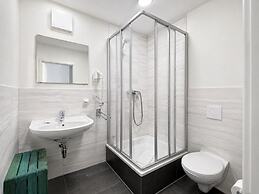 Elbhotel Dresden by Aurum