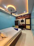 HOTEL HOLIDAY HOME