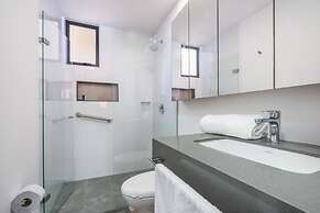 Go Living Suites - 402