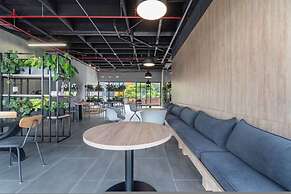 Go Living Suites - 708