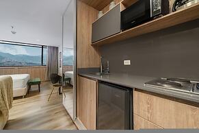 Go Living Suites - 904