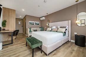 Go Living Suites - 904