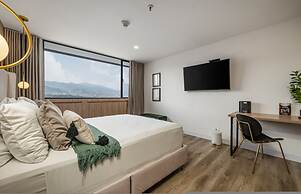 Go Living Suites - 904