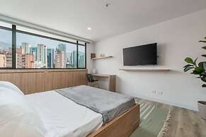 Go Living Suites - 908