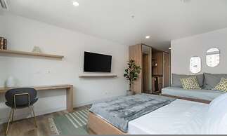 Go Living Suites - 908
