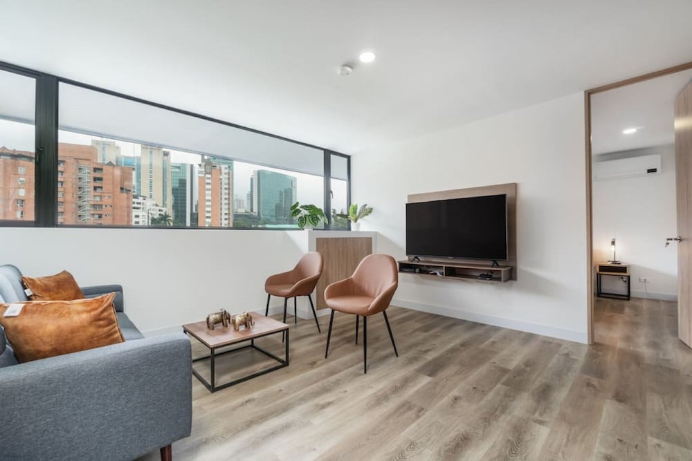 Go Living Suites - 603