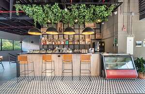 Go Living Suites - 1204