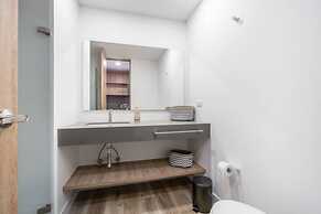 Go Living Suites - 1310
