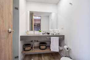 Go Living Suites - 1015