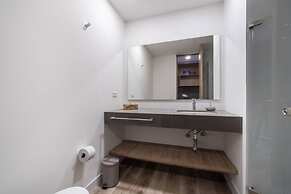 Go Living Suites - 1307