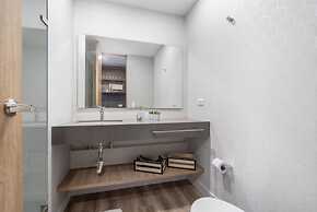 Go Living Suites - 1417