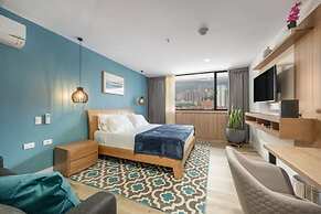 Go Living Suites - 1406
