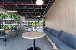 Go Living Suites - 1407
