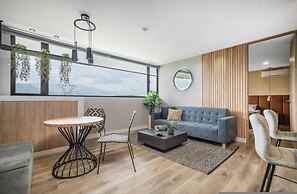 Go Living Suites - 601