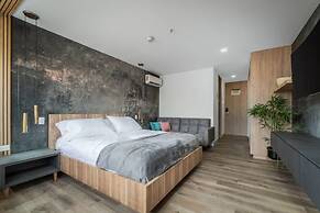 Go Living Suites - 1413