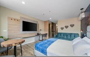 Go Living Suites - 1414