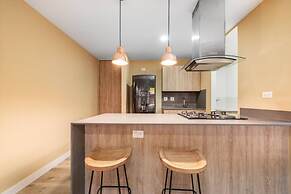 Go Living Suites - 806