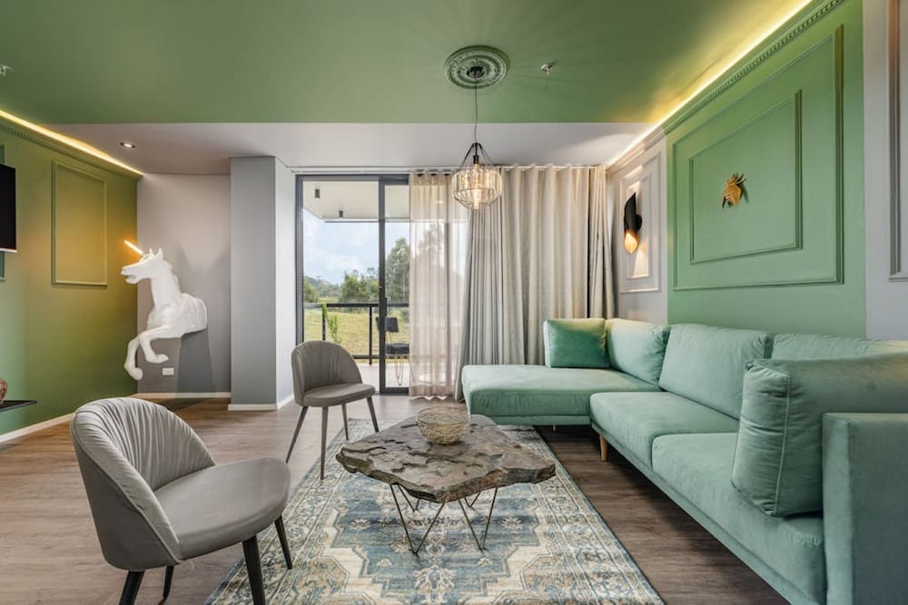 Olive Country Living - 303