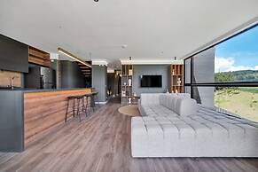Olive Country Living - 401 PH