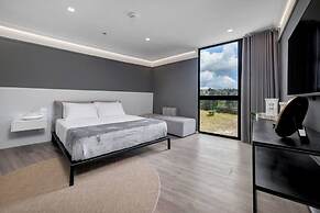 Olive Country Living - 401 PH