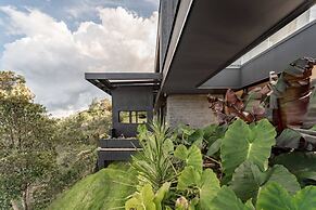 Ultra Luxury Villa With Unique Lake View