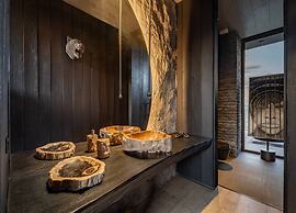 Ultra Luxury Villa With Unique Lake View