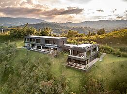 Ultra Luxury Villa With Unique Lake View