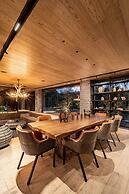 Ultra Luxury Villa With Unique Lake View