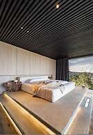 Ultra Luxury Villa With Unique Lake View