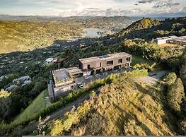 Ultra Luxury Villa With Unique Lake View