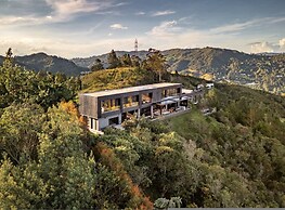 Ultra Luxury Villa With Unique Lake View