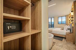 LIN Hotel Junior Suite 503